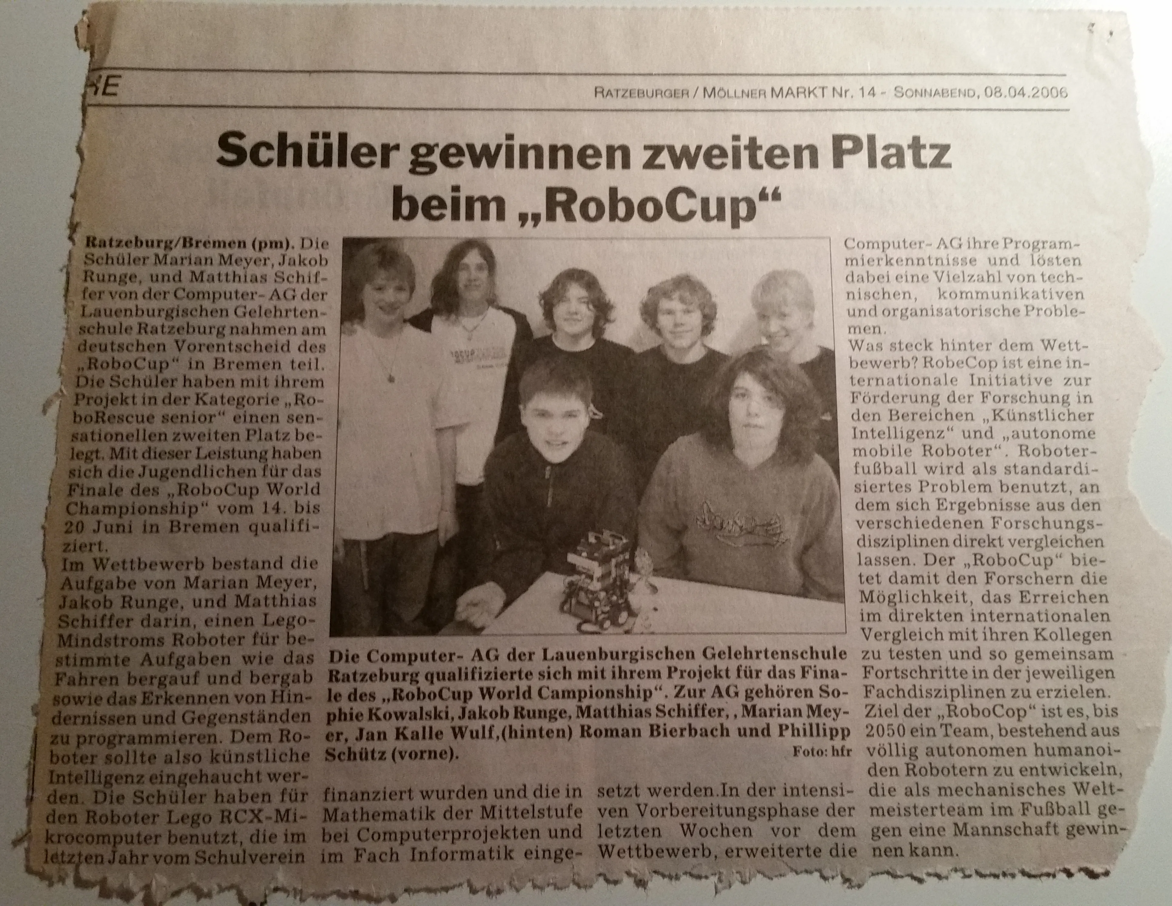 Schüler gewinnen 2. Platz beim RoboCup